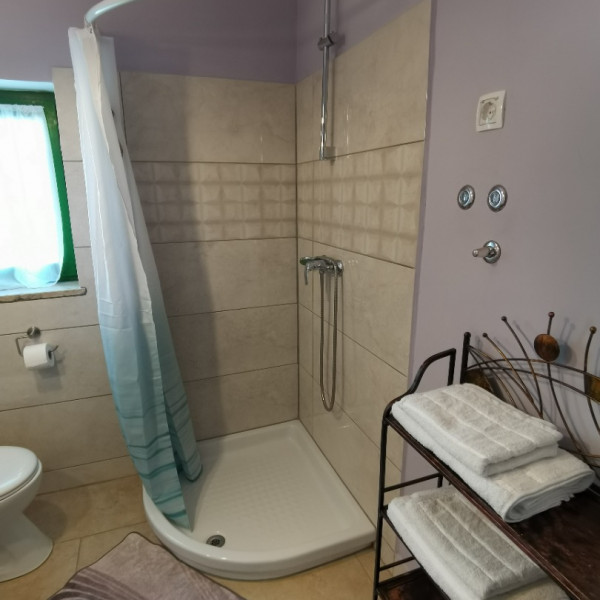 Bad, House Ladonja, Holiday Home Ladonja and Rural Home Oriana, Manjadvorci, Istrien, Kroatien Barban
